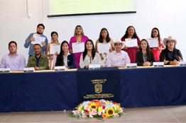 Festeja CINUG al primer egresado de Ing. en Energías Renovables y a la 3.ª generación de Ingeniería en Agronomía