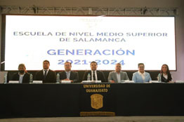 Culminan sus estudios comunidad del Nivel Medio Superior de la UG