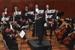 Vibrantes interpretaciones de la Orquesta de Cámara de la UAG