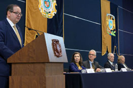 No puede haber retroceso en la división de poderes: Lomelí