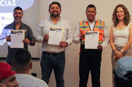Capacitan y Certifican a Motociclistas de la UAdeC Unidad Torreón 