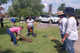 Se realiza la 1a jornada de la Reforestación de espacios UG 2024, en el Campus León