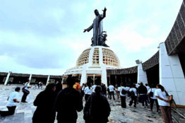Colaboradores de la UAG realizan peregrinación a Cristo Rey de Guanajuato 