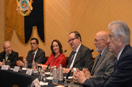 Inicia la UNAM homenaje al poeta y narrador Vicente Quirarte