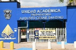 Padres de familia de la Preparatoria Augusto César Sandino agradecen a la UAS que sus hijos reciban una formación integral y con excelencia académica  