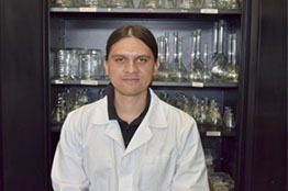 Luis Rey Castañeda, estudiante del doctorado, es pionero en investigación científica sobre alimentos autóctonos