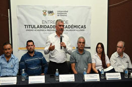 Haciendo justicia a la gran labor docente, la Universidad Autónoma de Sinaloa brinda 165 titularidades académicas