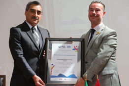 Entrega la Universidad Autónoma del Estado de Hidalgo Mérito Editorial Universitario a la IBERO Puebla 