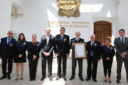 Cees J. Hamelink se une al claustro de profesores honorarios visitantes internacionales de la Universidad Autónoma del Estado de Hidalgo