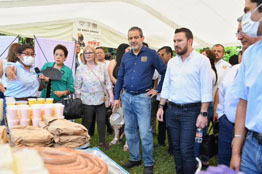 Celebra Universidad Autónoma de Chiapas el Día del Veterinario 