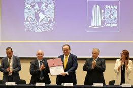 Recibe el rector Lomelí las acreditaciones internacionales para cuatro ingenierías de la FES Aragón