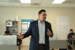 Investigadores de la Universidad de Guanajuato patentan modelo de montura para lente óptica  