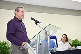 La Universidad Autónoma de Chiapas, rinde homenaje póstumo a empresario chiapaneco