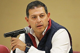 Insistirá Autónoma de Coahuila en la obtención de permiso para la atención del cáncer.