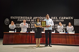Recibe la Universidad Autónoma del Carmen la acreditación internacional de la Licenciatura en Medicina