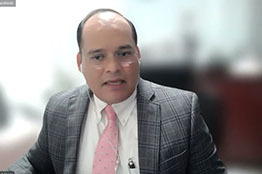 Docente de la Universidad de Colima participa en panel internacional sobre construcción de paz