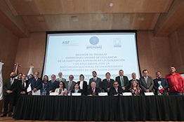 UV, presente en la entrega de estados financieros a la Cámara de Diputados