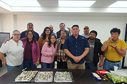 La Universidad Autónoma de Baja California Sur imparte taller de ahumado artesanal de ostión