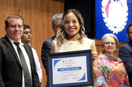 Entregan el Premio Universitario de Derechos Humanos 2024