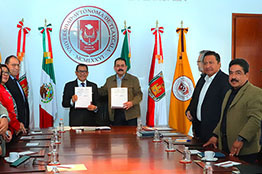 El Rector de la Autónoma de Tlaxcala y el Secretario de Educación del Estado de México firman convenio