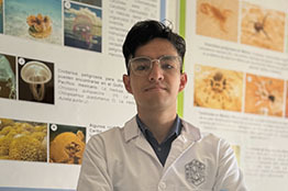 Analiza estudiante de Química UAQ el veneno de tarántula para crear nuevos fármacos 
