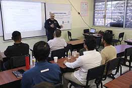 Investigador del Instituto Tecnológico Nacional de México capacita a docentes de la Facultad de Ciencias de la Tierra y el Espacio de la UAS