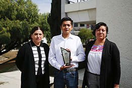 Estudiante Garza recibe el Premio a la Innovación y Emprendimiento Universitario