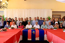 Egresadas y egresados fundadores se suman a los preparativos del 50 aniversario de la UABCS