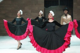 Jóvenes de la UAEH exhiben el arte del movimiento