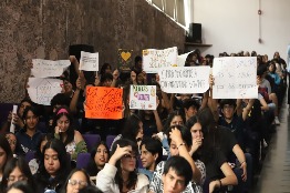 Articula UG estrategia institucional para prevención de suicidios