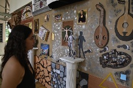 Estudiantes de Educación Artística de la Facultad de Artes de la UAS presentan periódico mural interactivo sobre la historia del arte