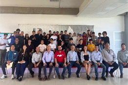 Ingeniería de la UAA demuestra su liderazgo en el Concurso Robots Minisumo 2025