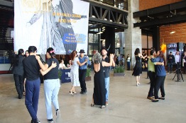 Celebran concurso de baile en honor a Tin Tan en la UAEM